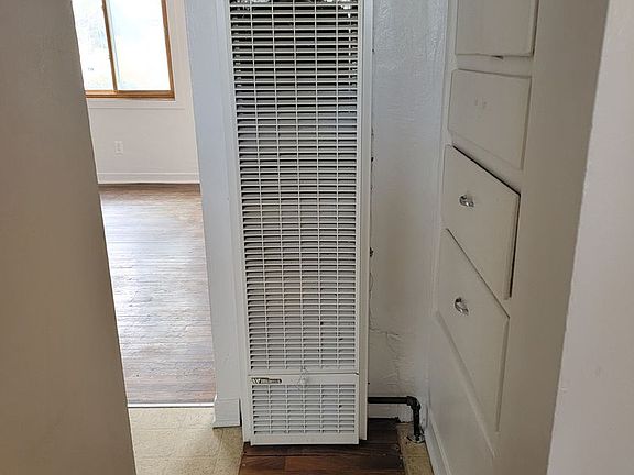 5th image of 5313 Ross Ave SE