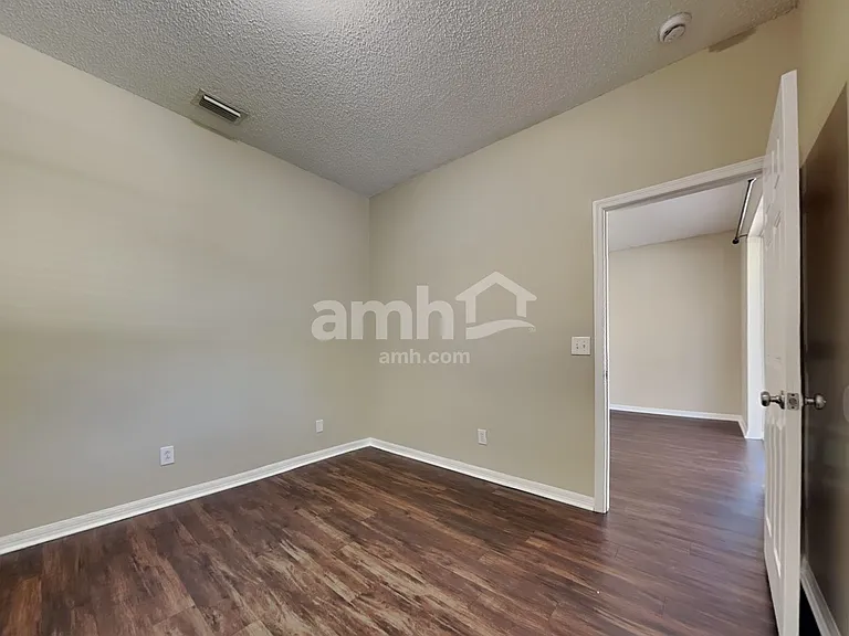 10430 Beneva Dr — Photo 18