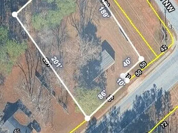 35 Russell Rd, Lawrenceville, GA 30043