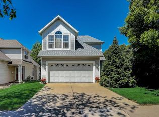 2333 S 95th St, West Allis, WI 53227