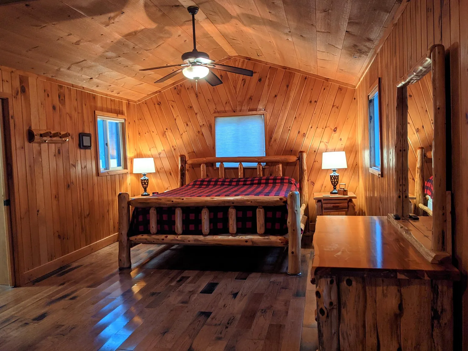 3 bed, 2467 sqft, $3,000 — Photo 4