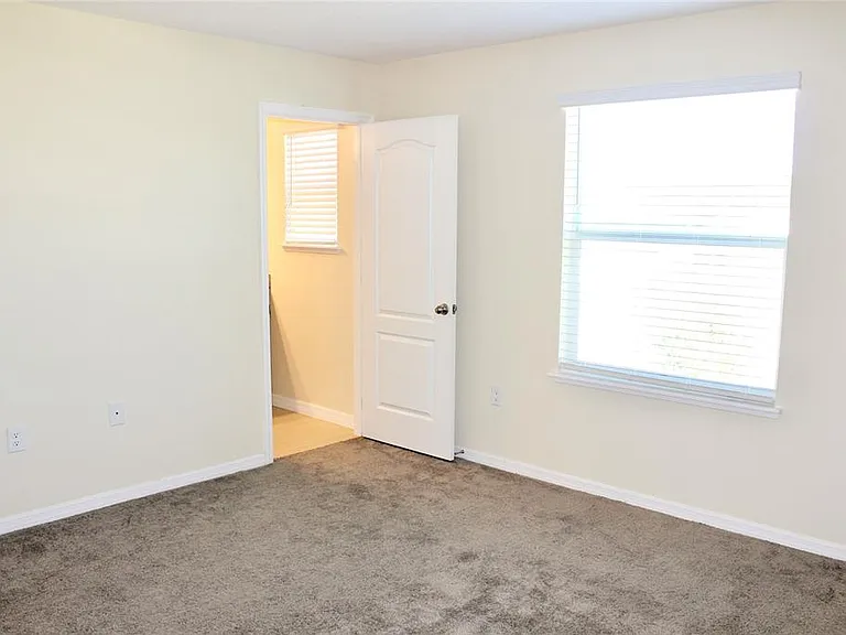 4723 Coral Castle Dr — Photo 23
