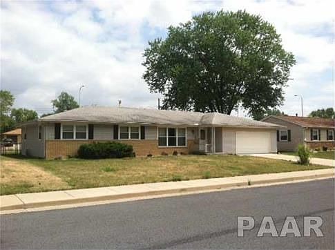 3rd image of 2804 N Rockwood Dr