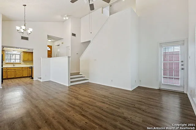 6406 Brook Cv — Photo 5
