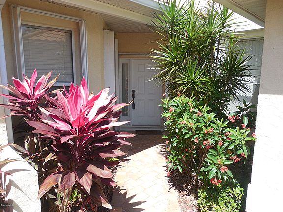 2nd image of 16 E Marina Isles Blvd #0