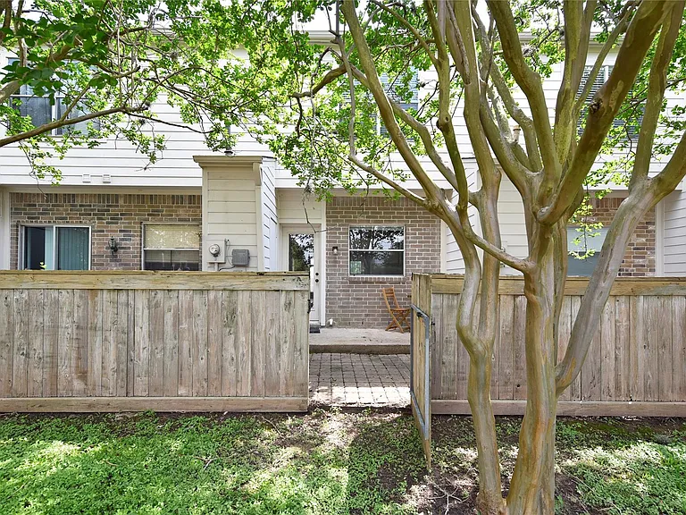 2930 Grants Lake Blvd #2704 — Photo 22