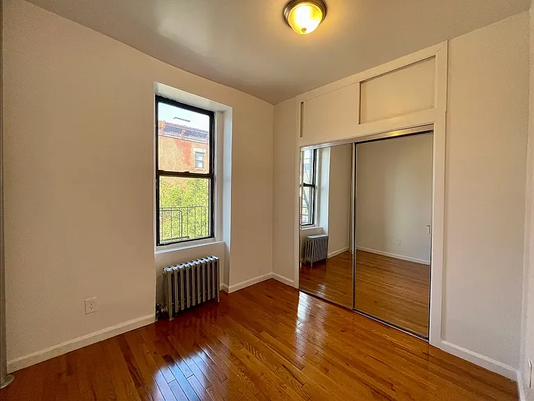 402 E 115th St #3 — Photo 5
