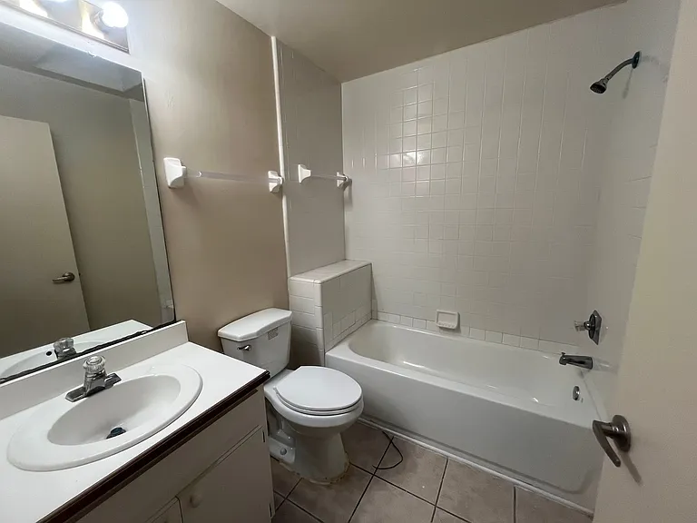 10413 Cresto Del Sol Cir — Photo 17