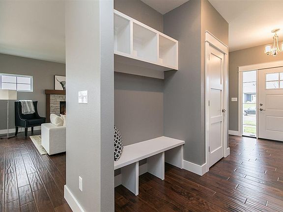 4th image of 1503 Croell Ave