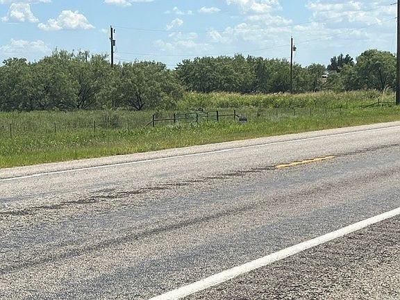 3rd image of 3417 State Highway 67