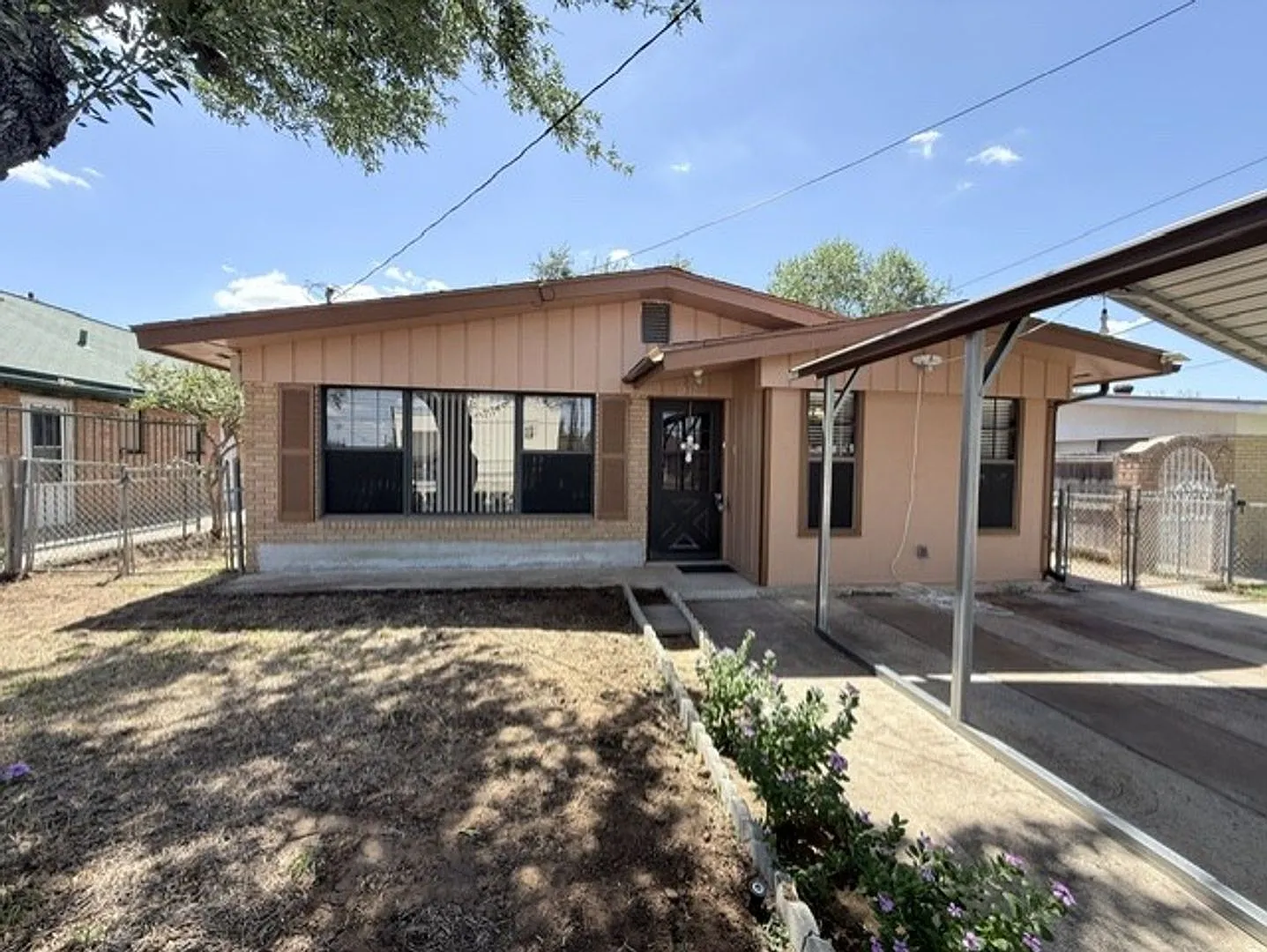 Three Bedroom Home Available For Lease! Two Blocks from Nixon High School! — Photo 2