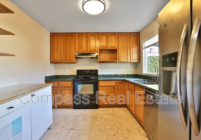 31101 Fredi St — Photo 9