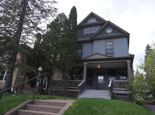 1607 E Superior St #2, Duluth, MN 55812