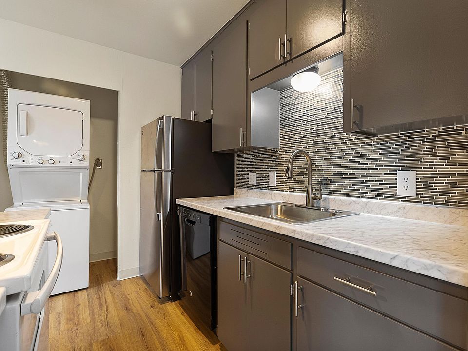 1st image of 7111 47th Ave NE #192