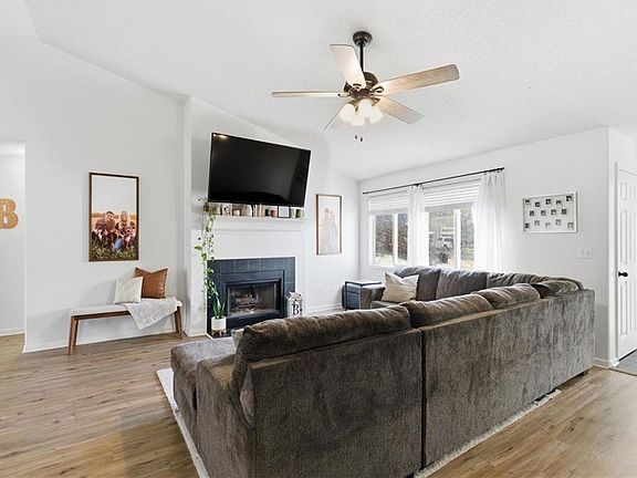 3rd image of 15324 W 148th Ter
