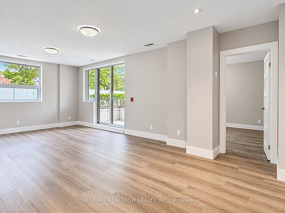 5th image of 485 Huron St #102