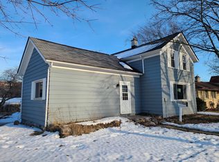 530 Center St, Hartford, WI 53027