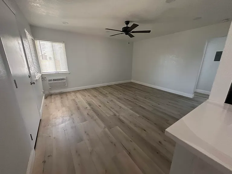 1350 Warburton Ave #6 — Photo 3