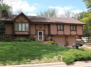 407 Linden Ln, Haysville, KS 67060