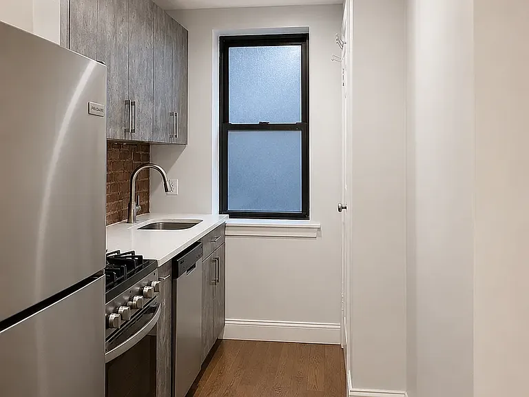 310 E 89th St #16 — Photo 7