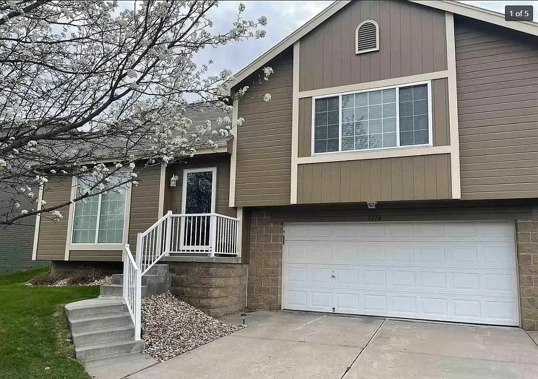 2 bed, 1445 sqft, $1,990 — Photo 1
