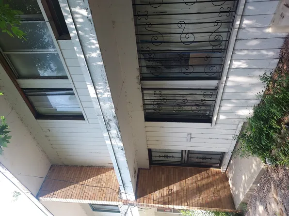 7829 S South Shore Dr APT H, Chicago, IL 60649