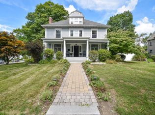 37 Fisher St, Dover, NH 03820