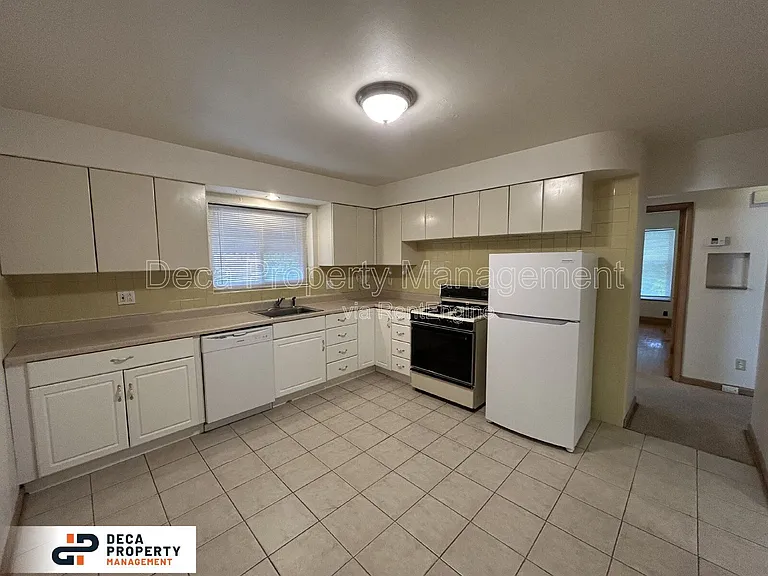 1131 Claytonia Ter — Photo 7