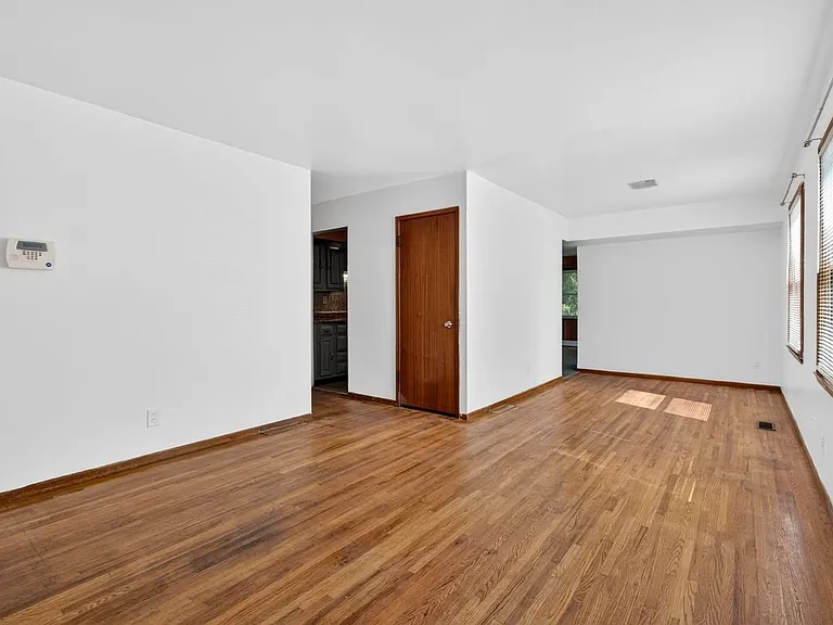 432 Midlothian Rd — Photo 37