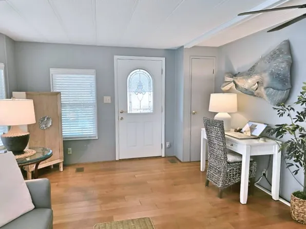 170 Sanibel St, Nokomis, FL 34275