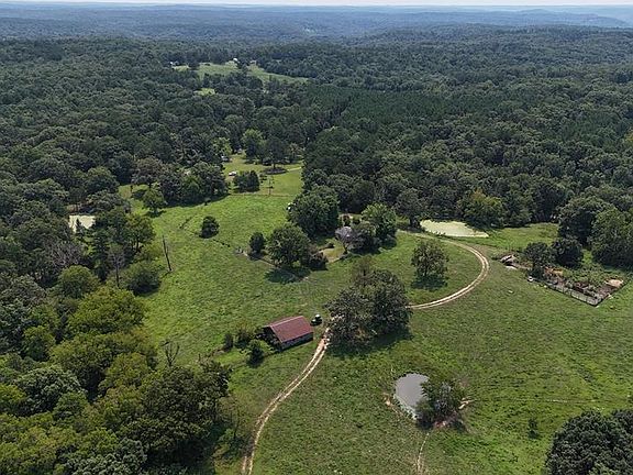 3rd image of 205 County Road 6550