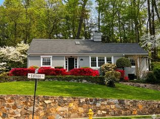 3700 N Edison St, Arlington, VA 22207
