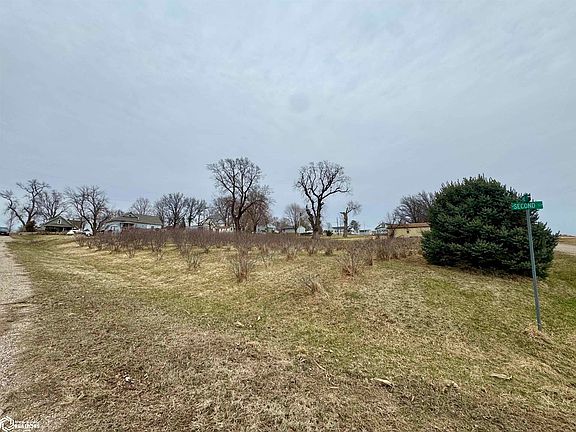 2nd image of 101 3rd St