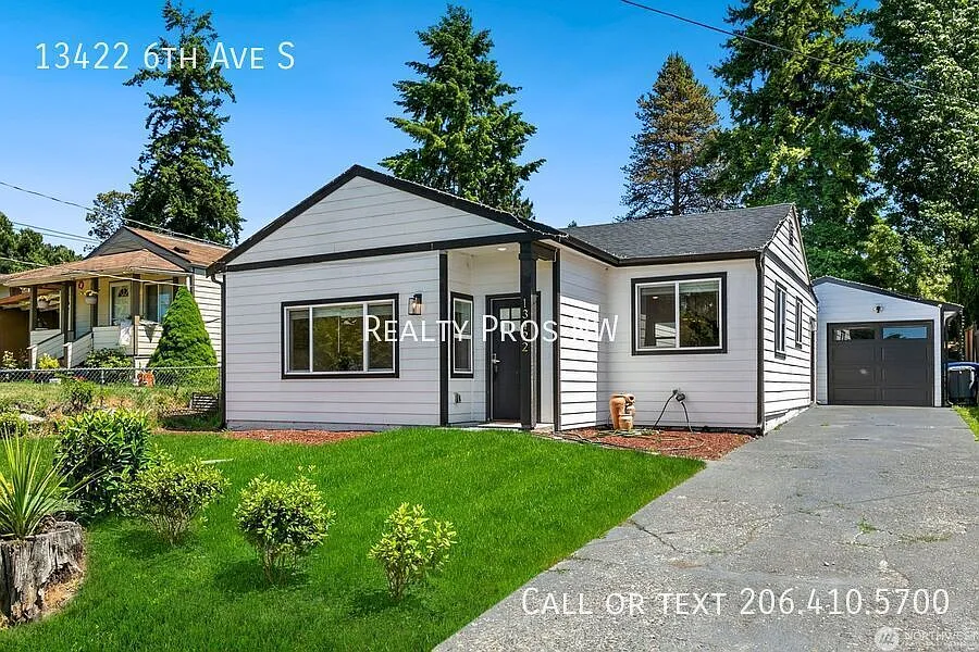 13422 6th Ave S photo 1