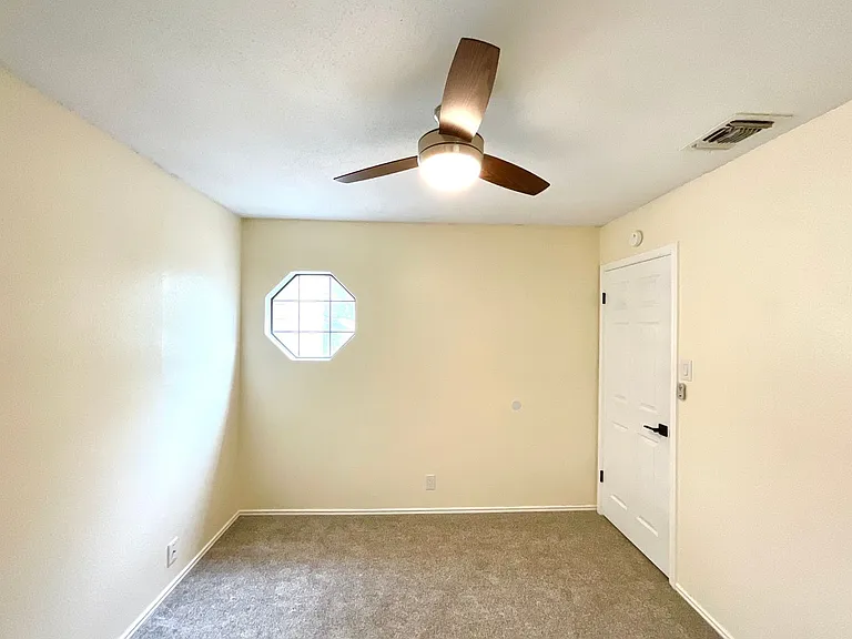 10215 Athens Fld — Photo 26