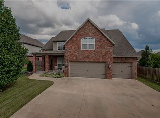 3903 SW Ridgeway St, Bentonville, AR 72712