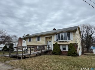 105 Ursini Drive, Hamden, CT 06514