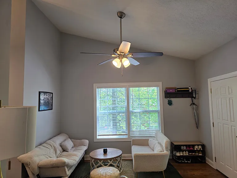 1415 Providence Blvd — Photo 3