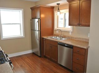 1552 Larpenteur Ave E, Saint Paul, MN 55109