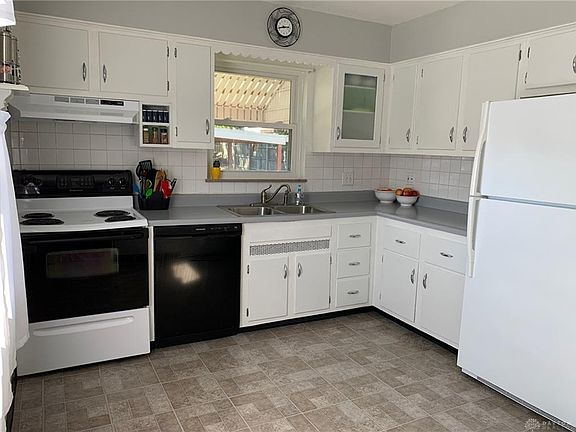 5th image of 1527 Norton Ave