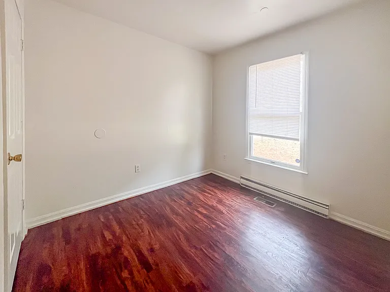 496 Lancaster Creek Dr — Photo 9