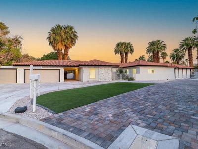 2504 Llewellyn Dr, Las Vegas, NV, 89102