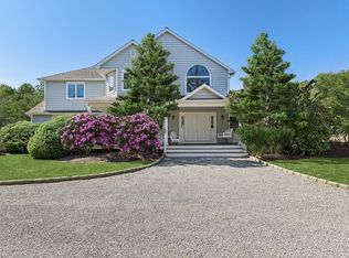 4 Polo Ground Ln, East Quogue, NY 11942