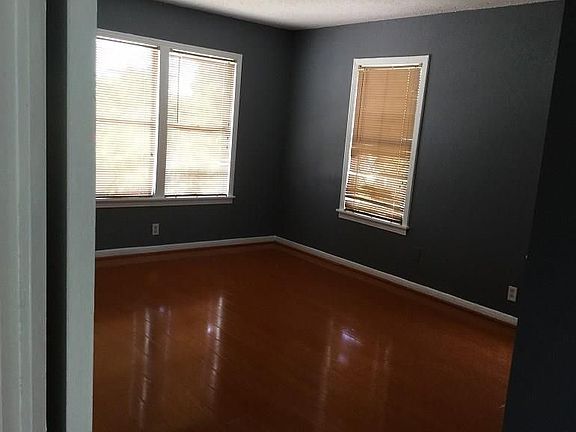 4th image of 5619 Eskridge St