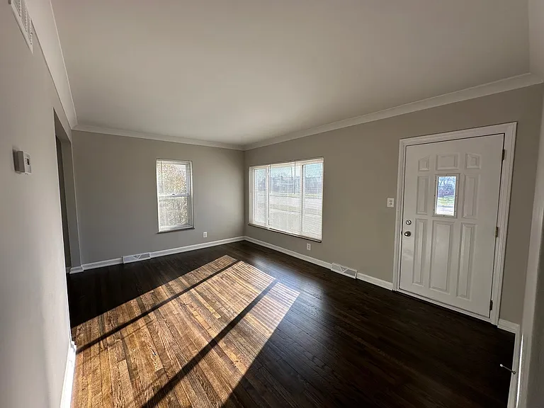 22701 Masonic Blvd — Photo 11