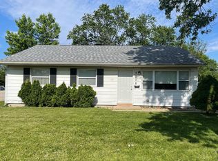 2008 Garden Hills Dr, Champaign, IL