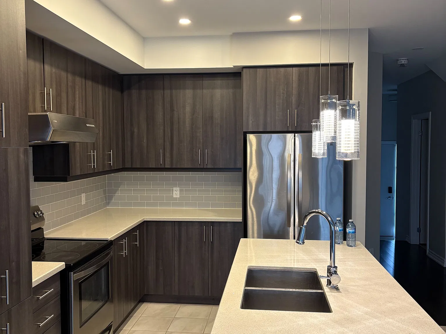 3 bed, $3,400 — Photo 4