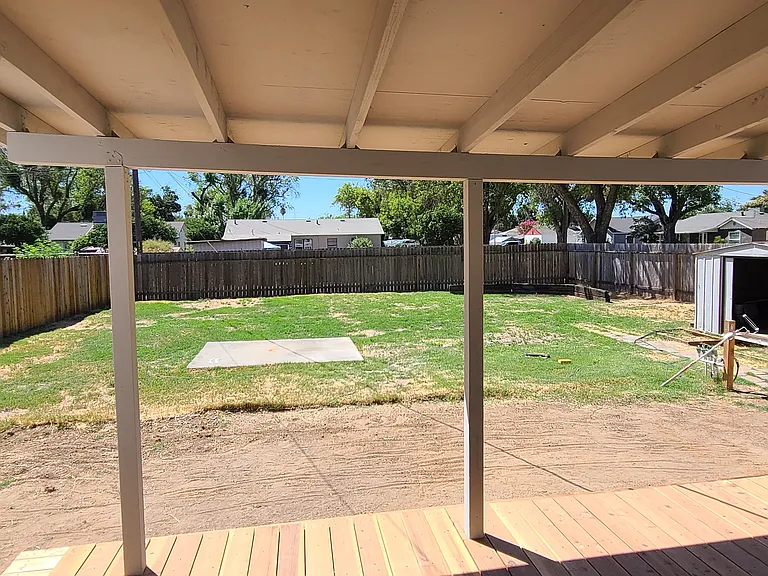 2024 Roble Ave — Photo 11