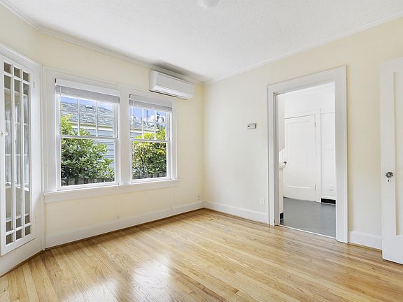 5th image of 2567 NW Raleigh St