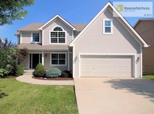 800 Highland Dr, Leavenworth, KS 66048